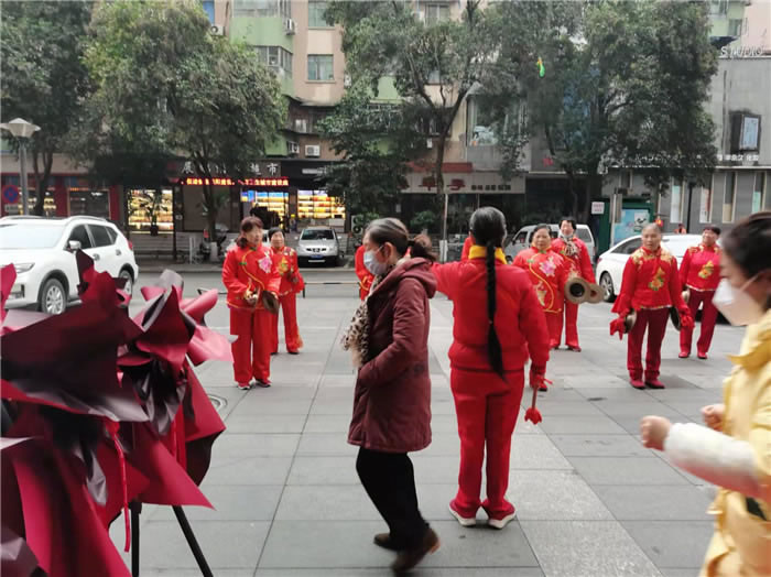 四川中青旅綿陽分社、綿陽市中旅假日旅行社、綿陽自來文化傳播有限公司24H自助售貨服務盛大開業(yè)