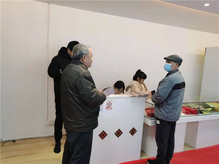 四川中青旅綿陽分社、綿陽市中旅假日旅行社、綿陽自來文化傳播有限公司24H自助售貨服務盛大開業(yè)