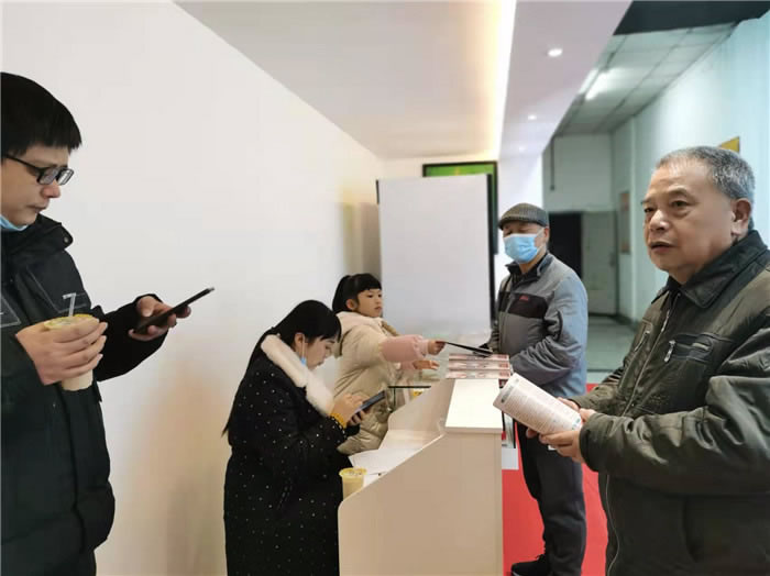 四川中青旅綿陽分社、綿陽市中旅假日旅行社、綿陽自來文化傳播有限公司24H自助售貨服務盛大開業(yè)