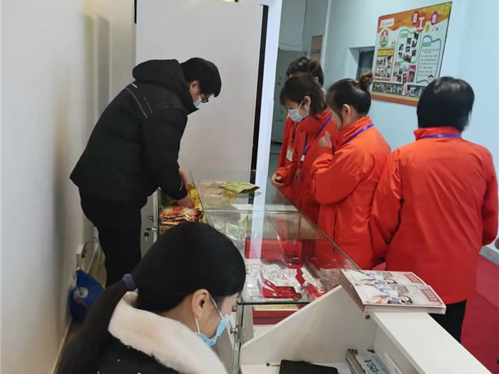 四川中青旅綿陽分社、綿陽市中旅假日旅行社、綿陽自來文化傳播有限公司24H自助售貨服務盛大開業(yè)